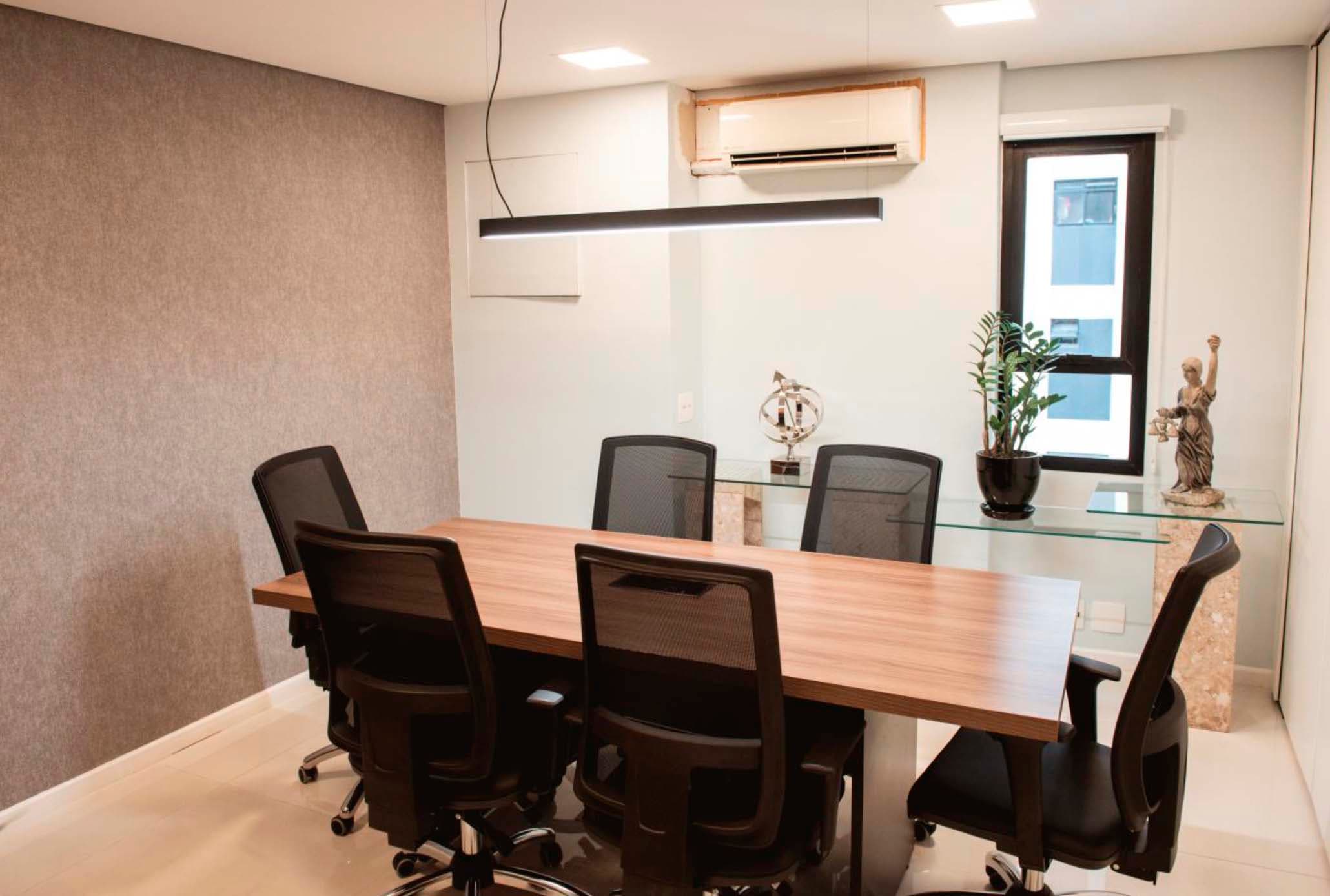 Sala de reunião da Advocacia Haddad Neto